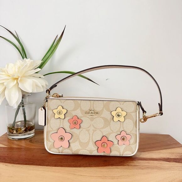 NWT Coach Nolita 19 In Signature Canvas With Floral Appliquéd